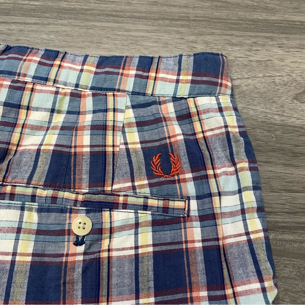 Fred Perry Shorts - Picture 5 of 7